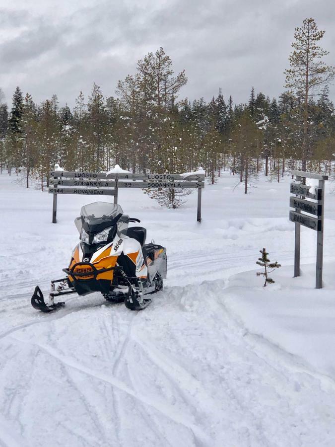 Villa Karhuntaehti ルオスト エクステリア 写真